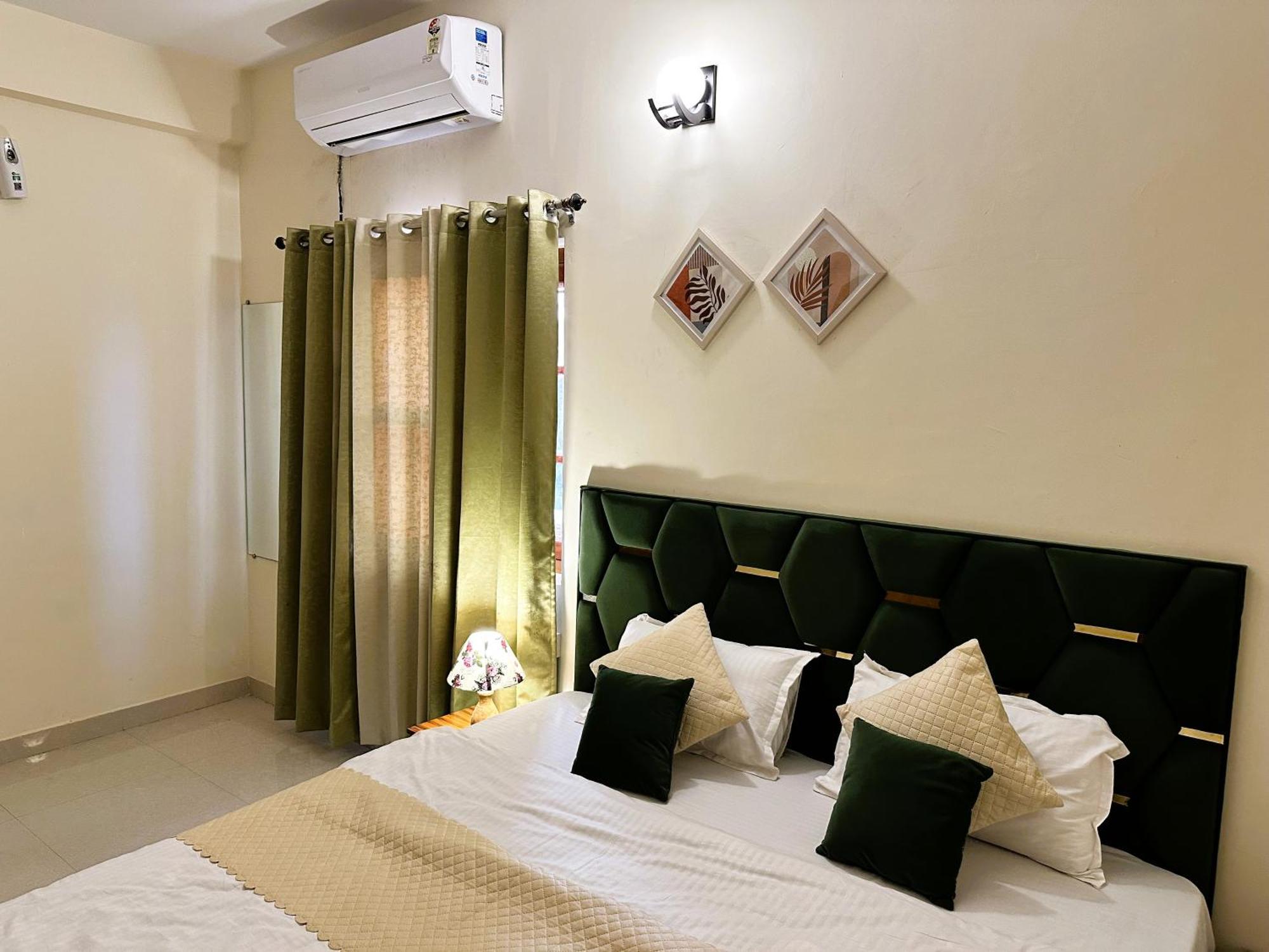 Zoomstay - 3Bhk Apartments Varanasi Exterior photo