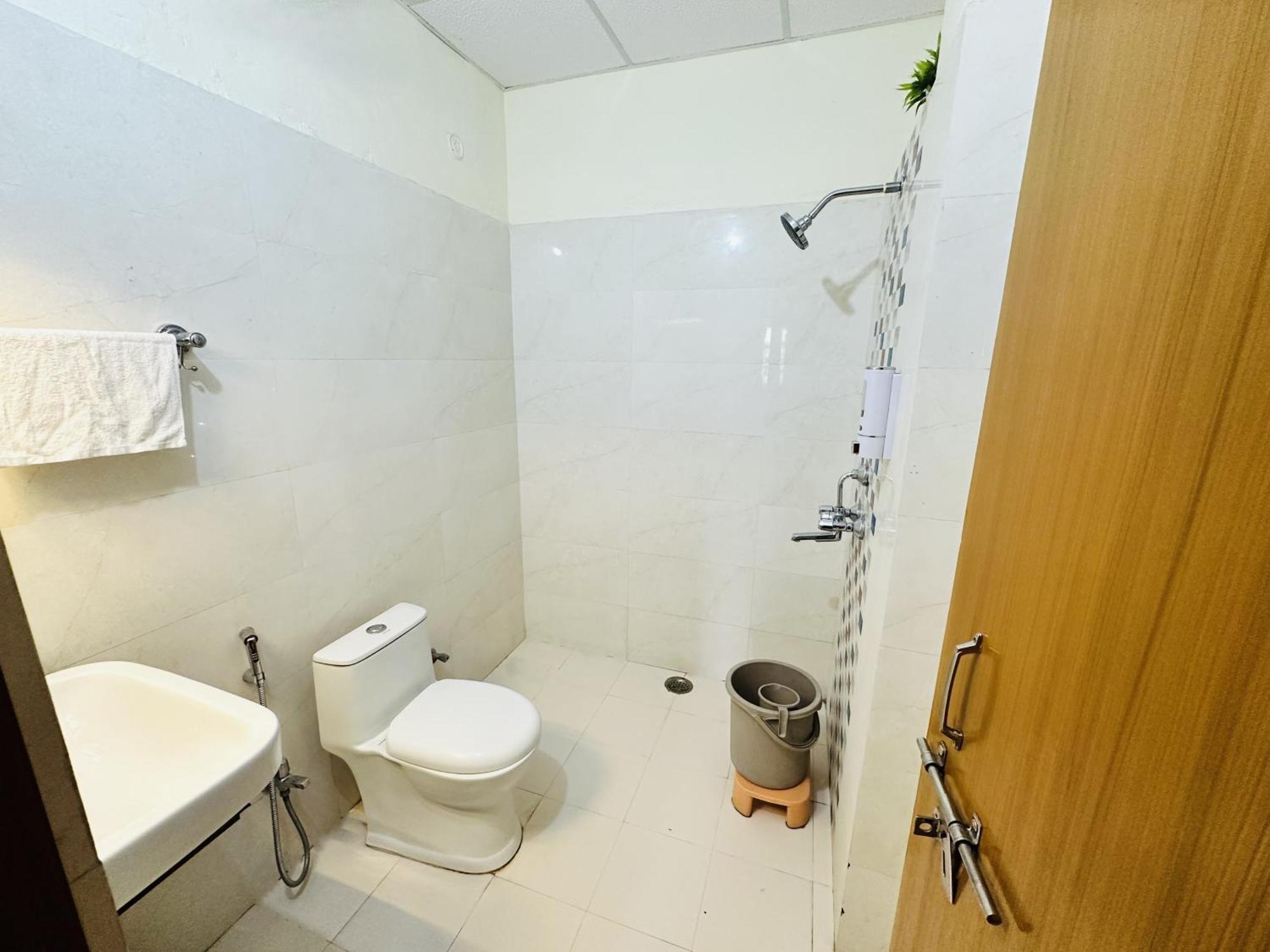 Zoomstay - 3Bhk Apartments Varanasi Exterior photo