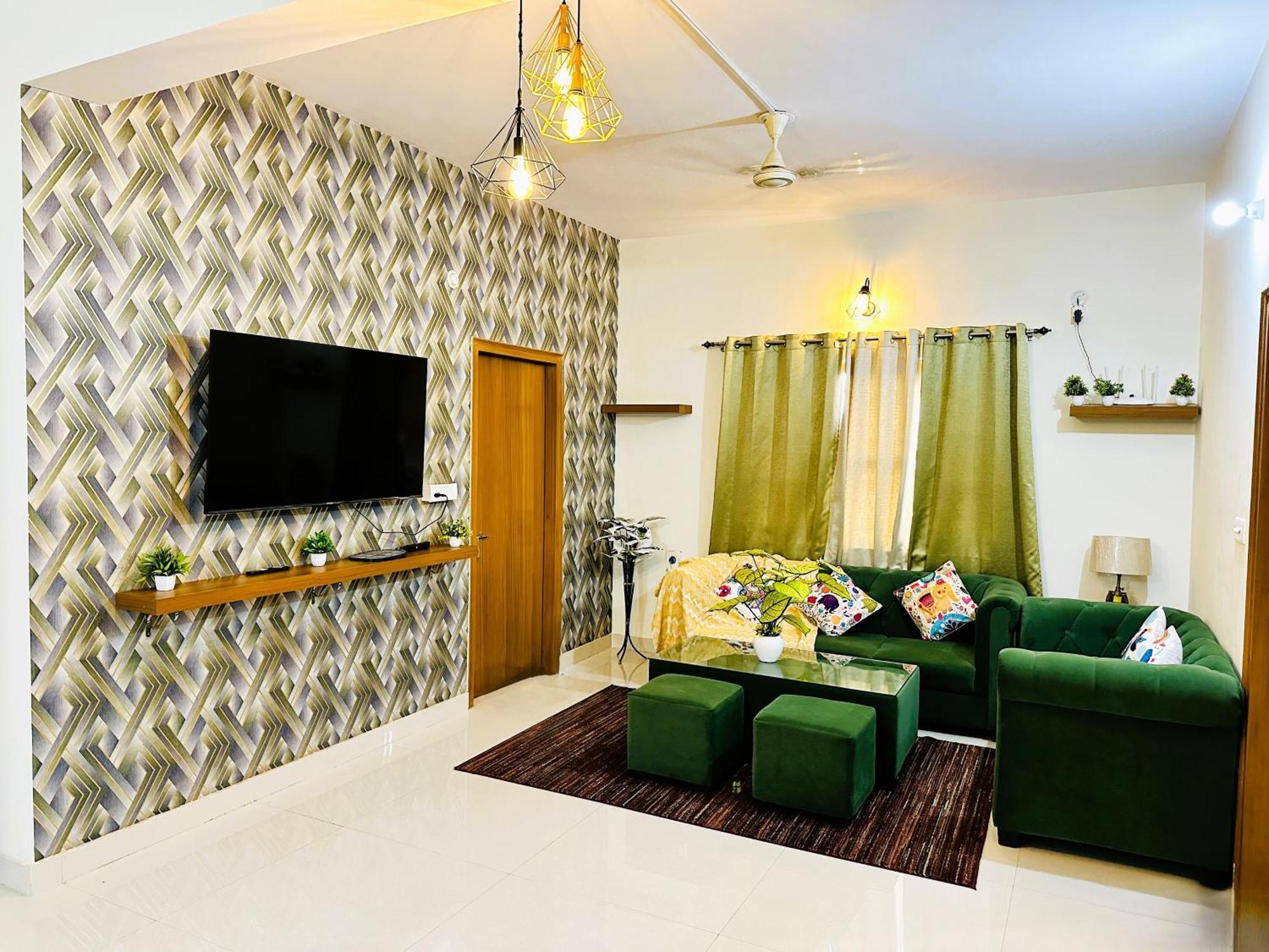 Zoomstay - 3Bhk Apartments Varanasi Exterior photo
